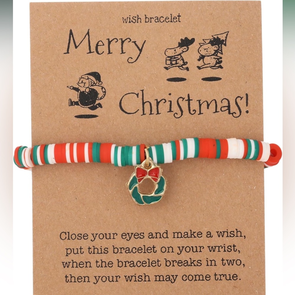 Christmas Wish Bracelet with Wreath Charm  *DISCOUNTED SHIPPING*